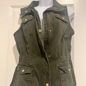 Sleeveless Dark Khaki Green Jacket